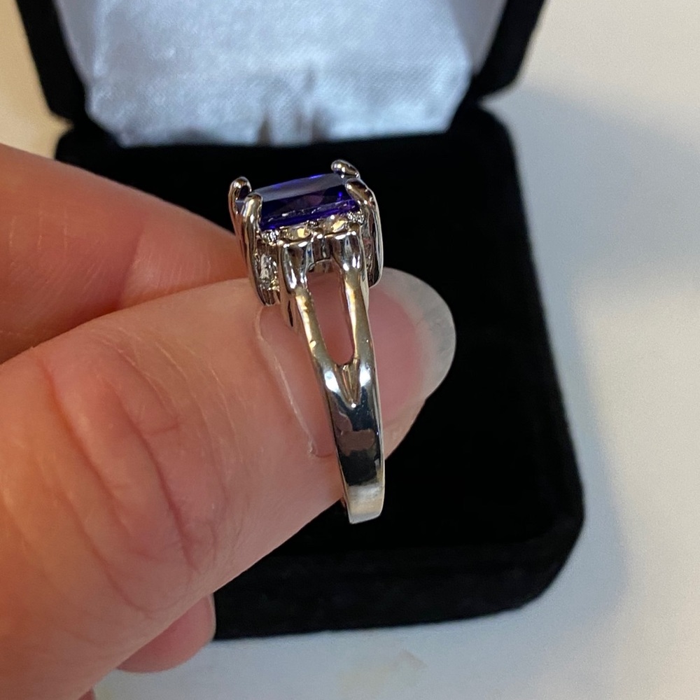Sterling Silver Amethyst Emerald Cut Fashion Ring - Picture 10 of 11